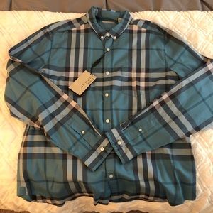 Men’s XXL Burberry Buttondown. NEVER WORN